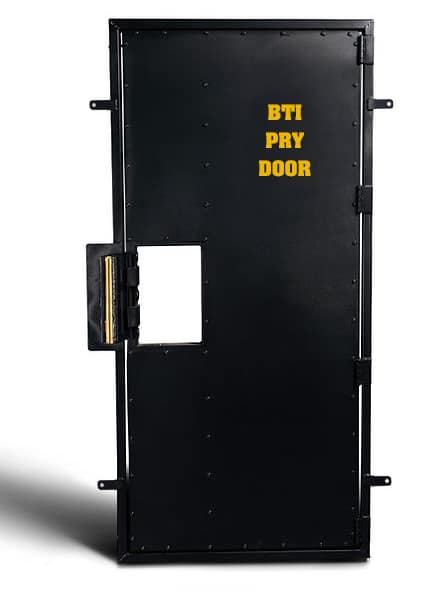 Pry Breaching Door